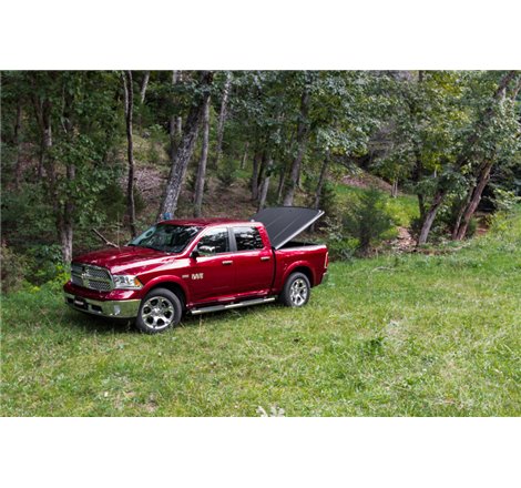 UnderCover 19-20 Ram 1500 6.4ft SE Bed Cover - Black Textured