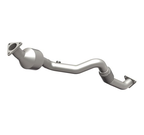 MagnaFlow Conv DF 07 VW Touareg 3.6L Front close