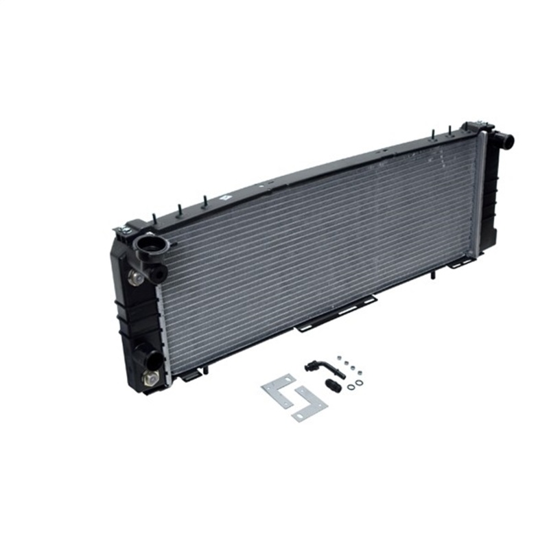 Omix Radiator- 91-01 Jeep Cherokee 2.5L/4.0L