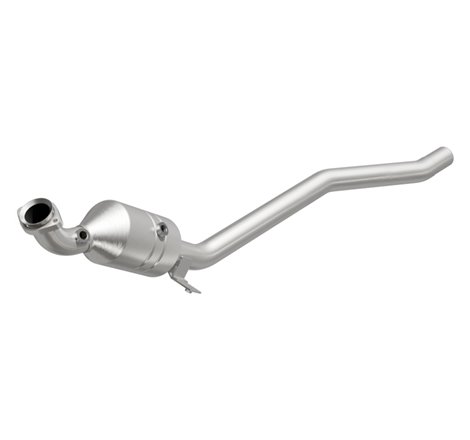 Magnaflow Conv DF 2006-2011 R350 3.5 L Underbody