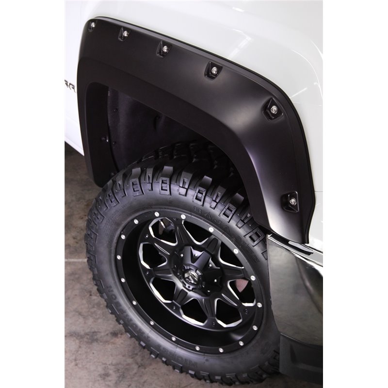 Bushwacker 18-19 Ford F-150 Max Pocket Style Flares 2pc - Black