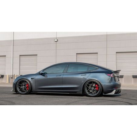 VR Aero 2018+ Tesla Model 3 Gloss Carbon Fiber Side Skirts