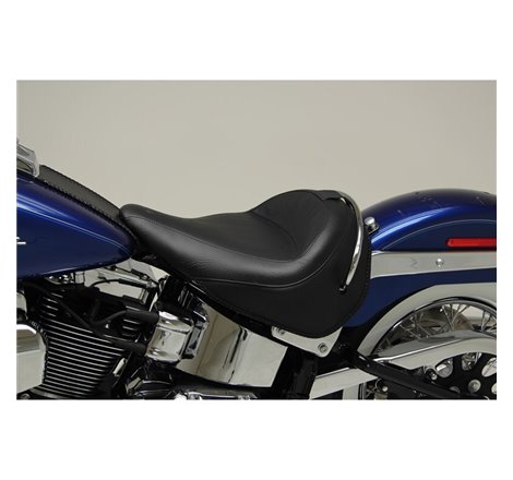 Mustang 05-17 Harley Deluxe(w/ Standard Rack) Wide Touring Solo Seat w/Driver Backrest - Black