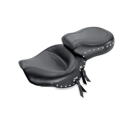 Mustang 06-17 Harley Dyna Wide Touring 1PC Seat w/Studs - Black