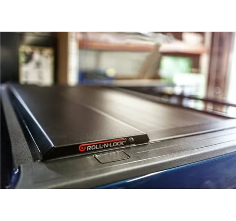 Roll-N-Lock 17-19 Ford F-250/F-350 Super Duty 80-3/8in E-Series Retractable Tonneau Cover