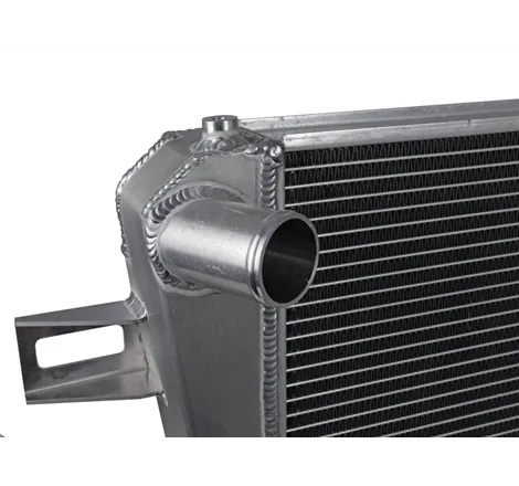 aFe BladeRunner Street Series Tube & Fin Aluminum Radiator 06-10 GM Diesel Trucks 6.6L V8