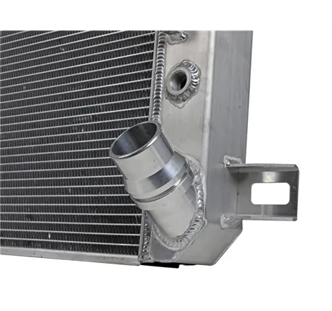 aFe BladeRunner Street Series Tube & Fin Aluminum Radiator 06-10 GM Diesel Trucks 6.6L V8